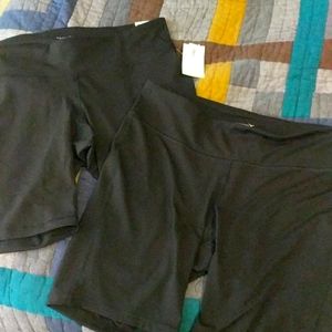 NWT Old Navy Active mid-rise Bike Shorts